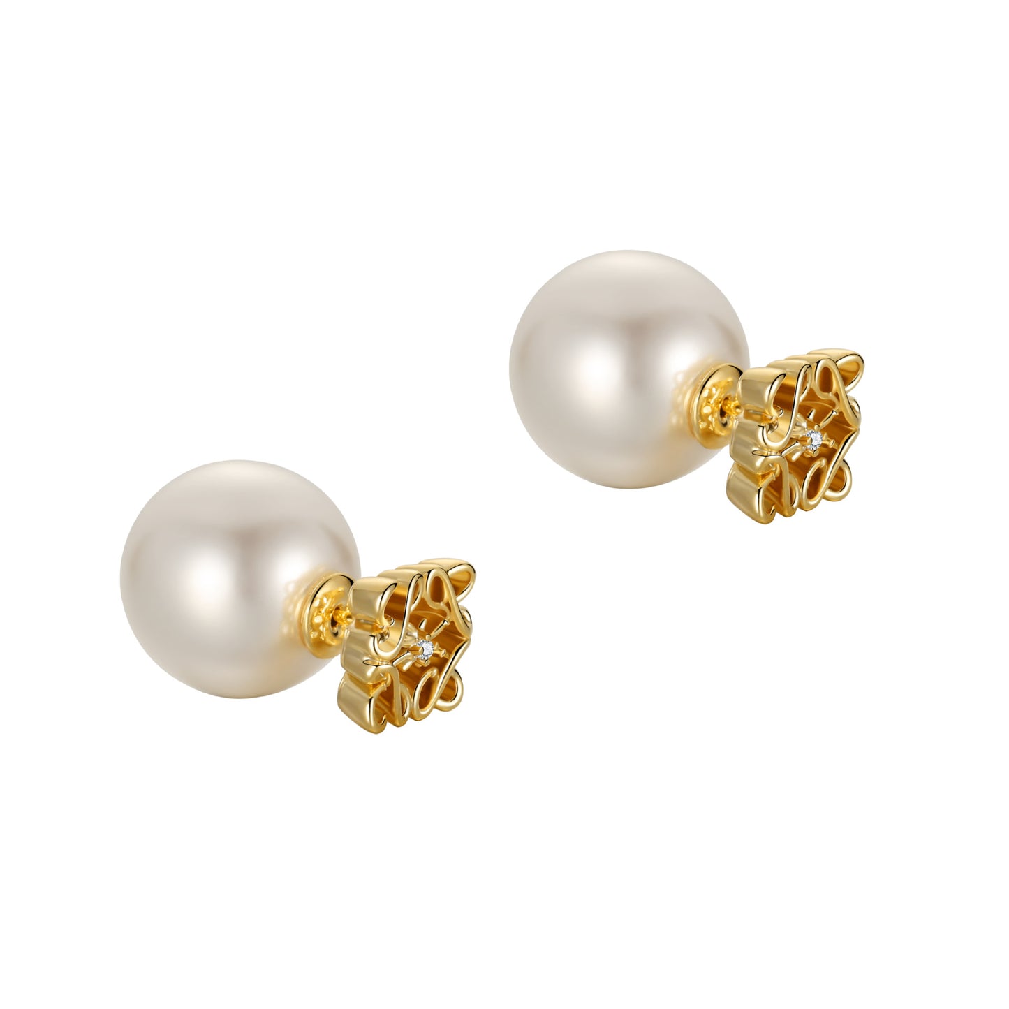 Flower Pattern Pearl Earrings